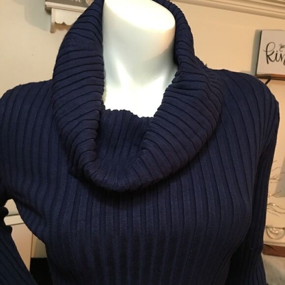 Apt9 silky Lite weight large ribbed long sleeve - Picture 2 of 3